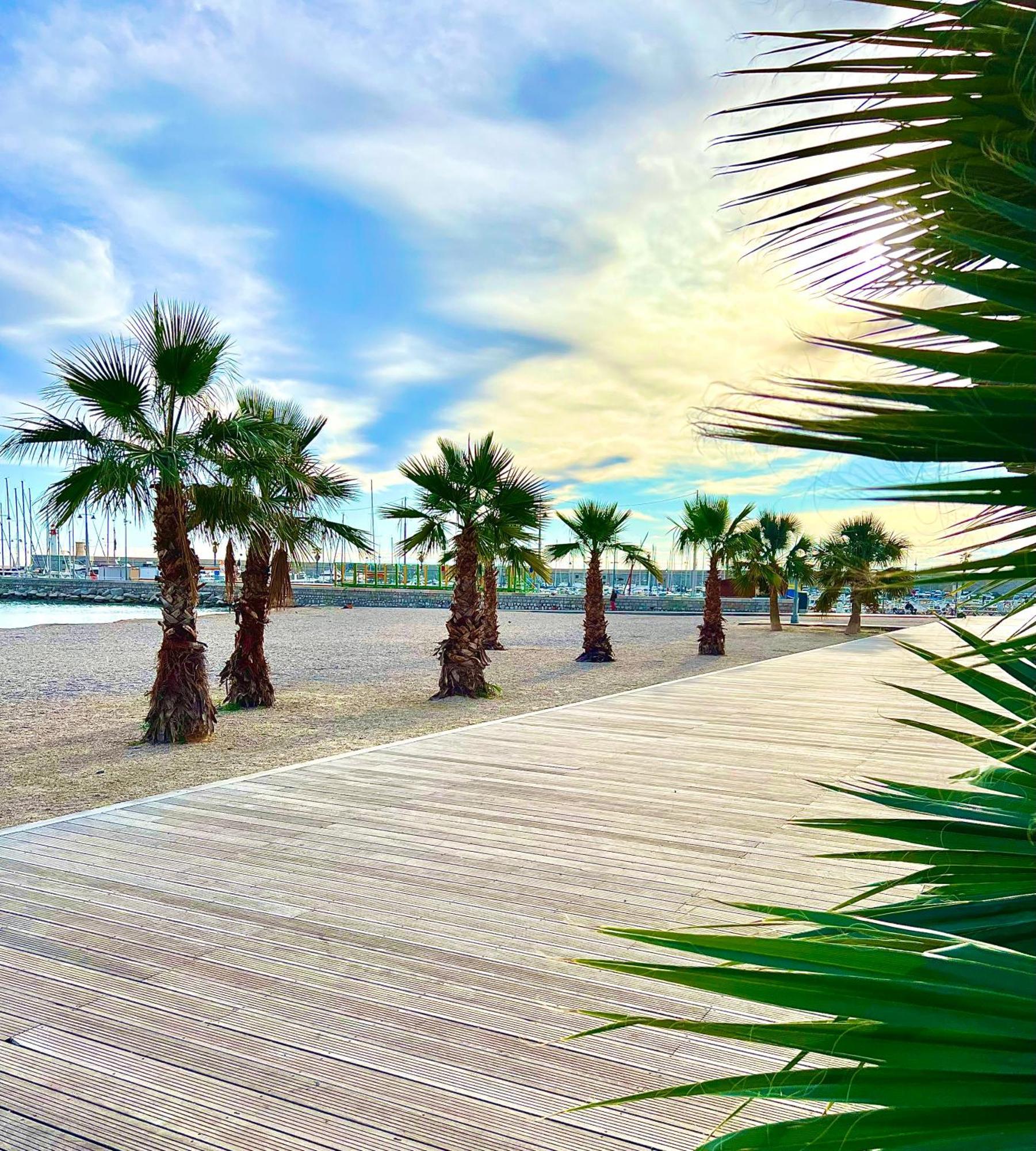 Magnifique Duplex Vue Mer Menton Luaran gambar